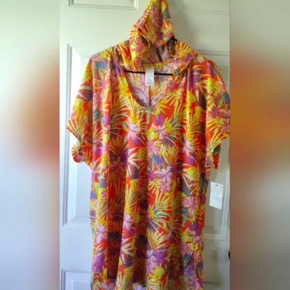 Time and Tru Other - 🌴NWT bathing suit cover🌴